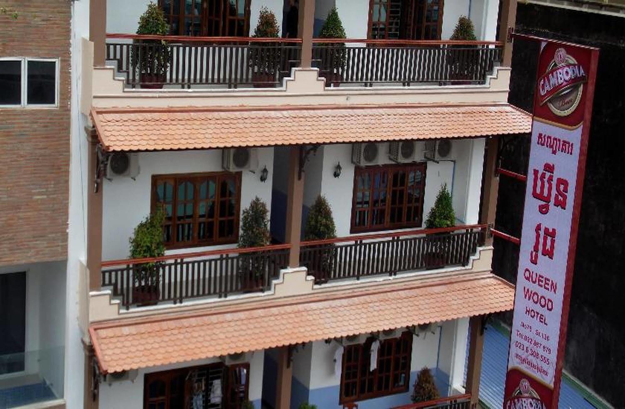 Queenwood Hotel Phnom-Penh Buitenkant foto